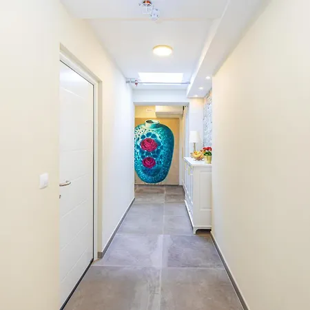 Three Musketeers Deluxe