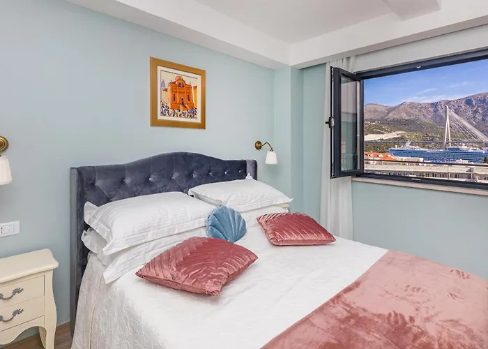 Three Musketeers Deluxe Ντουμπρόβνικ